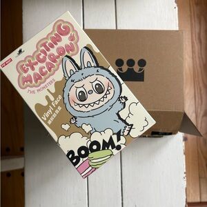 Popmart The Monsters Exciting Macaron Labubu (NIB)